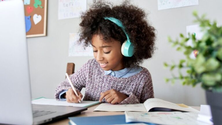 Young Minds Online How Kids Perceive Virtual Classrooms